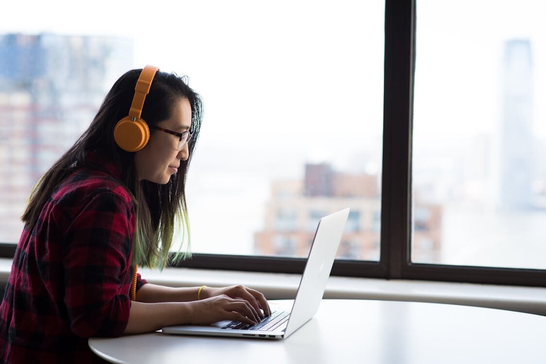 29 Hobbies That Make Money