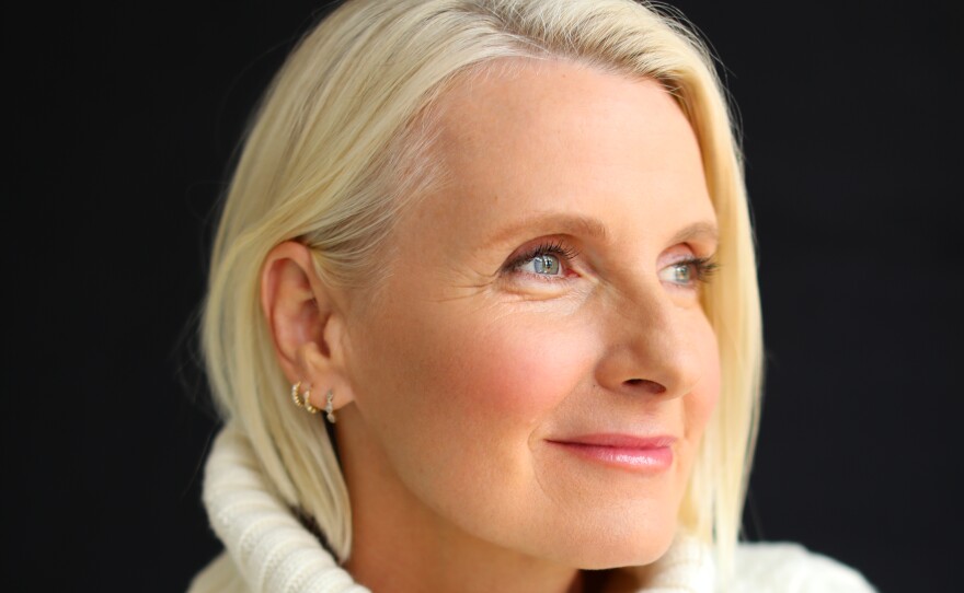 Elizabeth Gilbert Books & Genre Shifts (from Memoir to Nonfiction) Elizabeth Gilbert Books & Genre Shifts (from Memoir to Nonfiction)