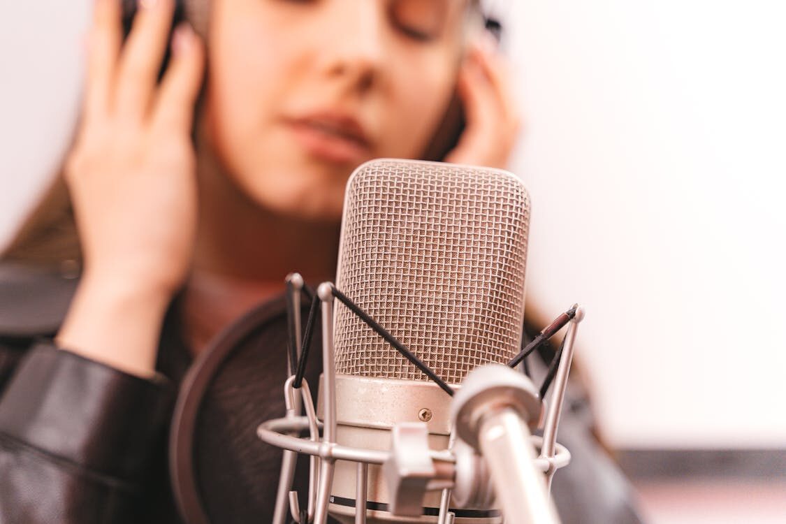 How to Become an Audiobook Narrator