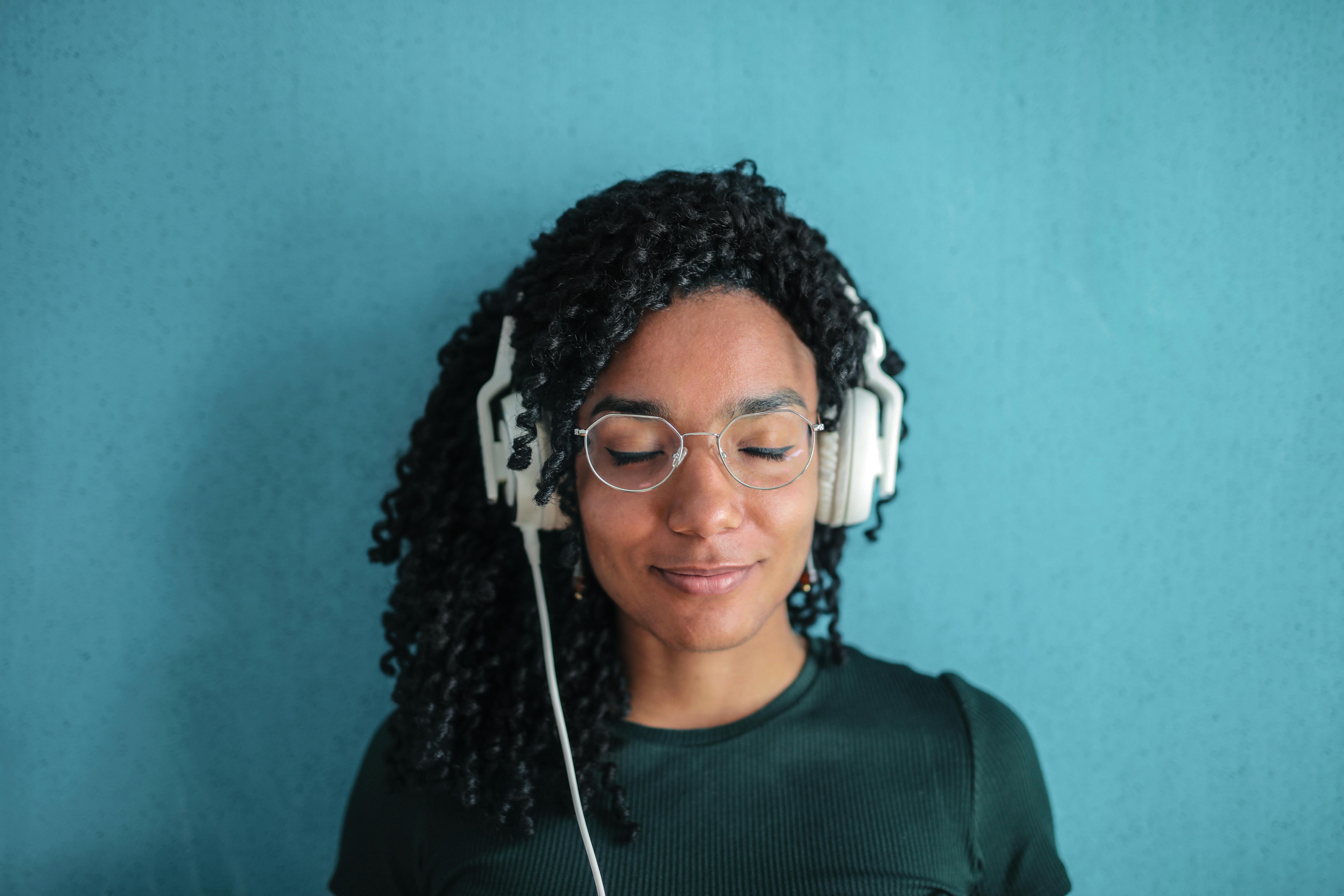 Our 9 Favorite Audiobook Platforms For Self-Published Authors