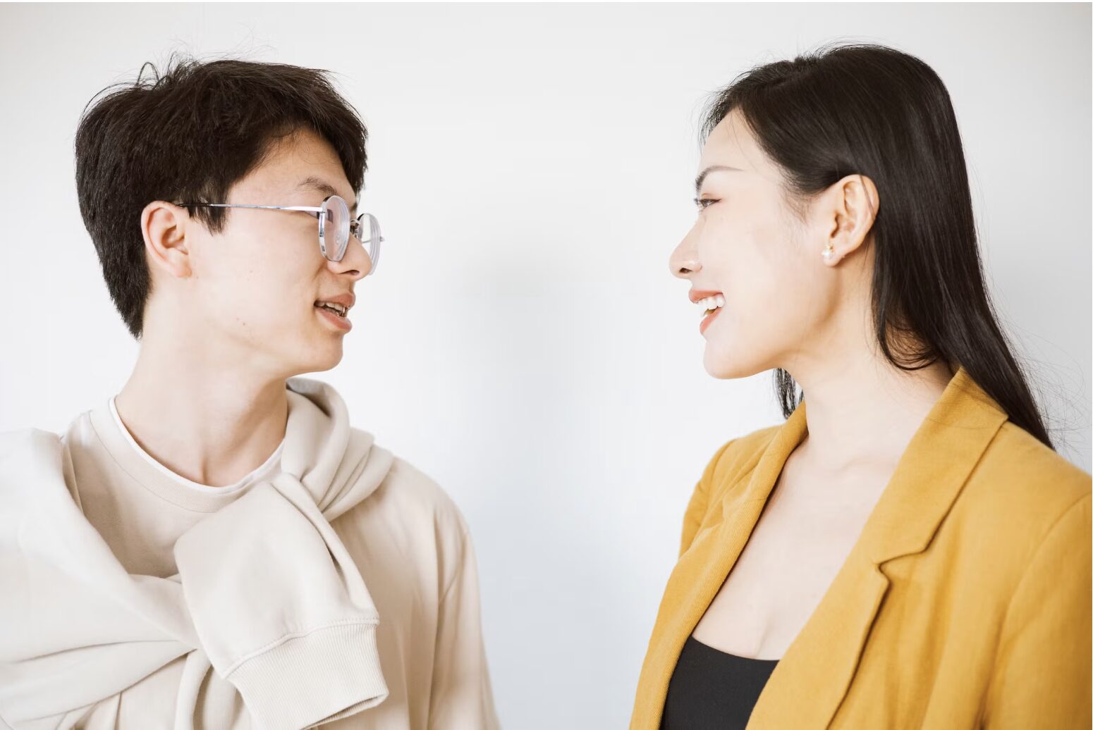 How To Write Dialogue (Rules, Format, And Examples)