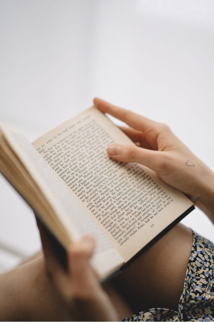 How To Write A Short Story (In 12 Simple Steps)