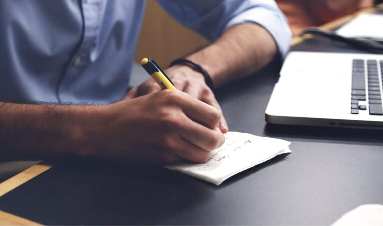 Writing Structures: 12 Types, Examples, and How to Choose One